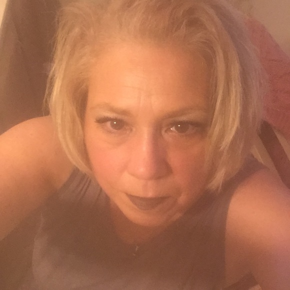 Meet your Posher, Beverly - Picture 4 of 6